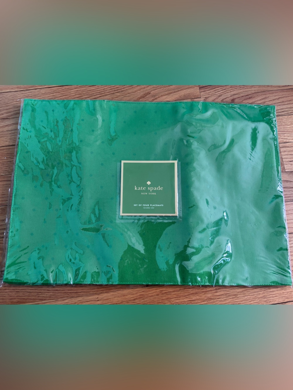 Kate Spade Set of 4 Placemats, Green Larabee Dot pattern